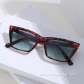 2022 Frauen neue Vintage-Rahmen-Sonnenbrille UV400 Retro-Sonnenbrille mit kleinen Linsen